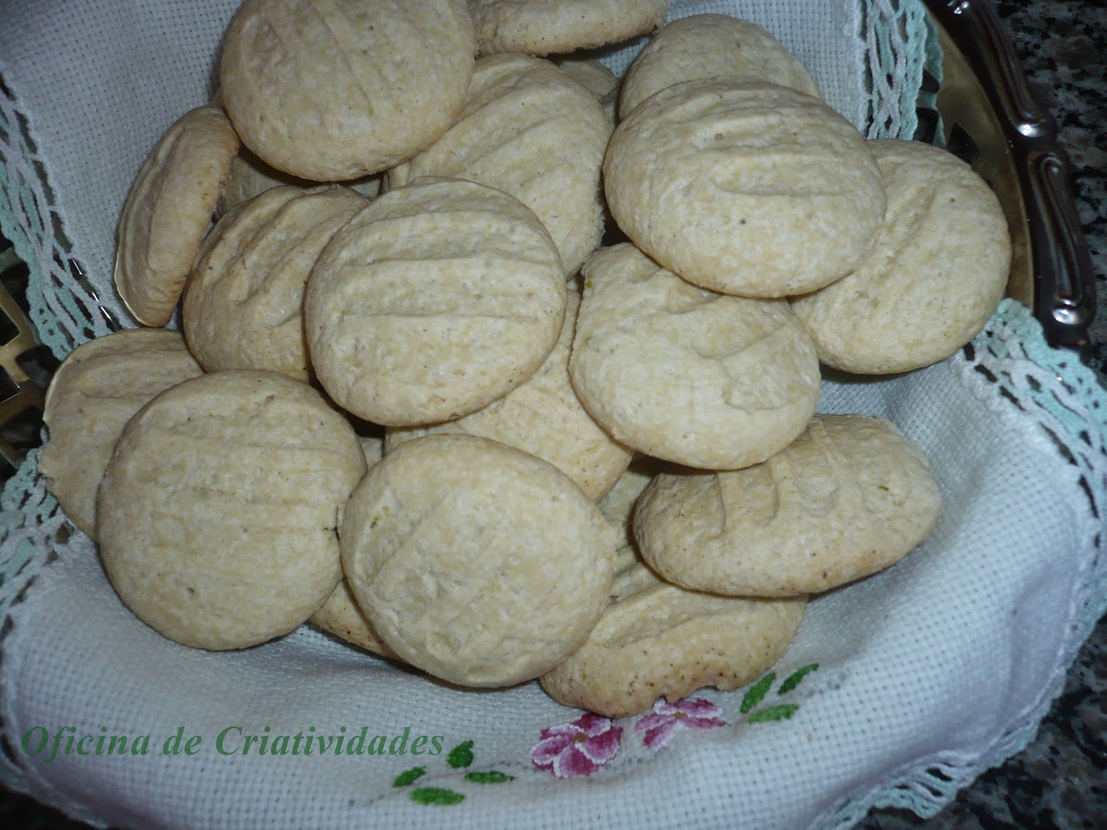 Biscoito de Polvilho com Raspa de Limão