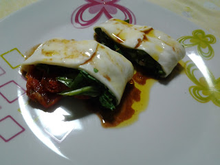 Manta de Mussarela de Búfala com Rúcula e Tomates Secos