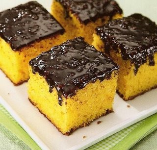 Bolo de cenoura de liquidificador