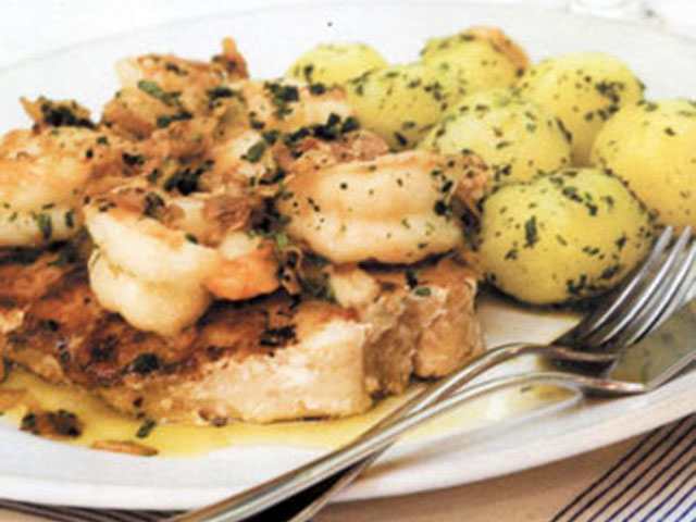 Cherne com Camarão ao Alho e Óleo e Batatas Sauté