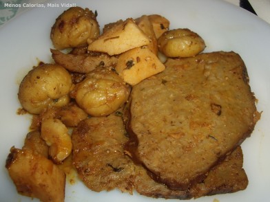 Seitan com Marmelo e Castanha