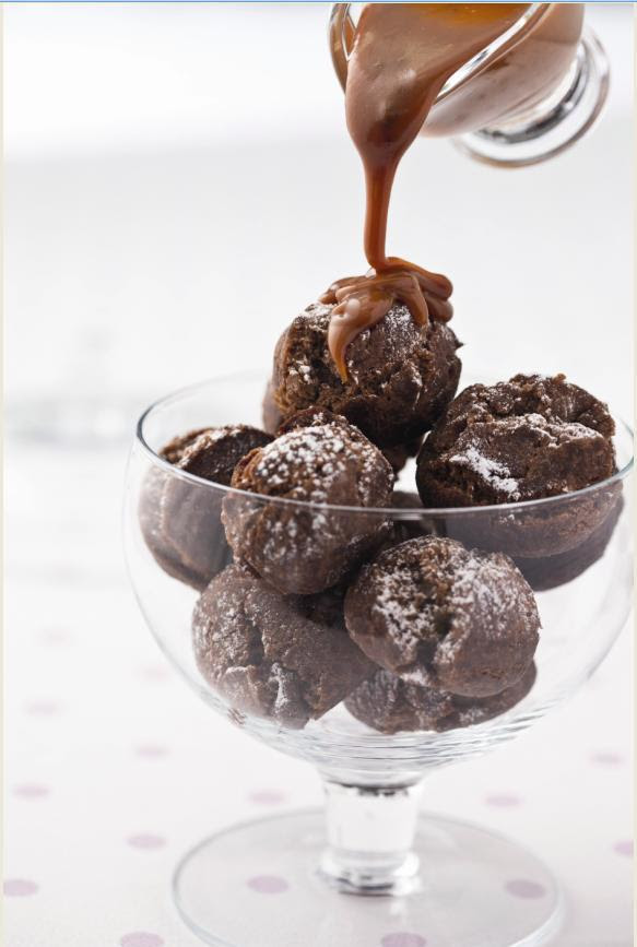 Bolinho de Chuva de Cappuccino com Dip de Doce de Leite