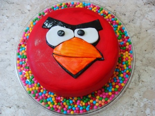 Bolo Angry Birds de Morango